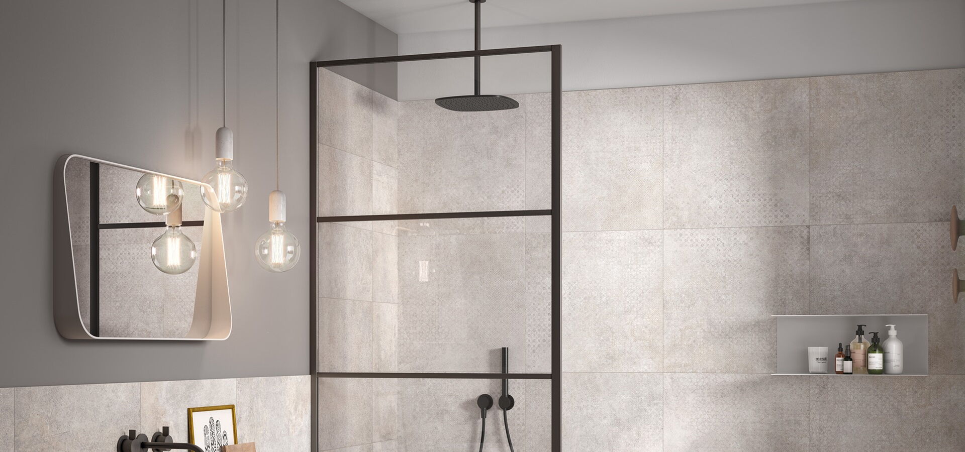 graue Wand- und Bodenfliesen im Badezimmer