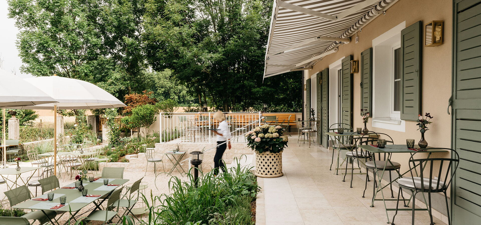 Terassenplatten Hotelgarten