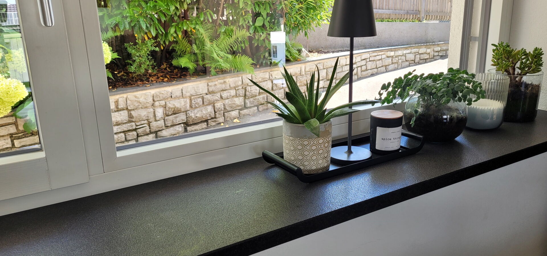 Naturstein-Arbeitsplatte schwarz für den Innenbereich