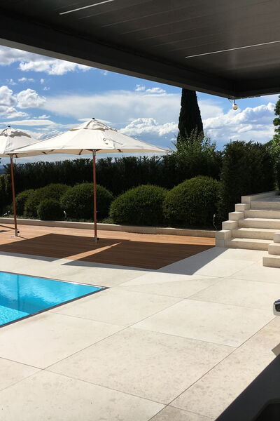 Naturstein für Pool und Garten