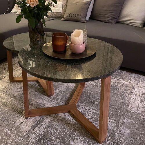 Natursteintisch für den Wohnbereich schwarz glänzend