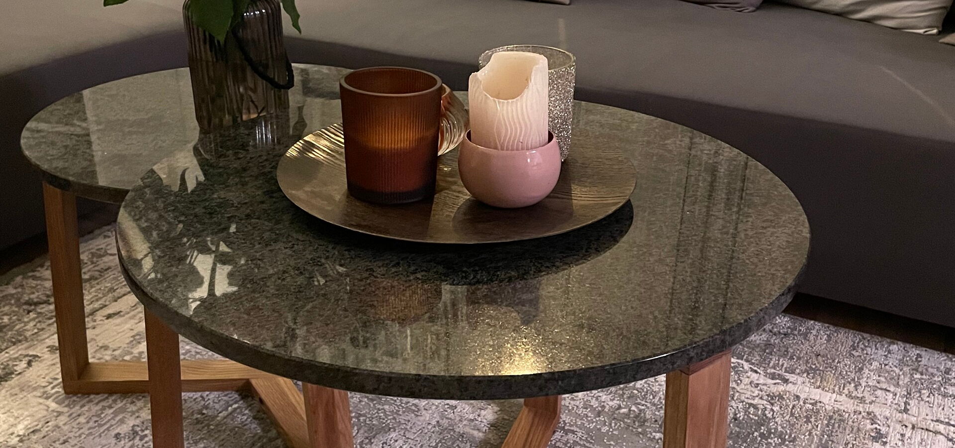 Naturstein Wohnzimmertisch schwarz glänzend