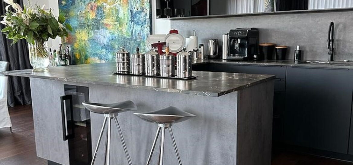 Küchenarbeitsplatte und Bar