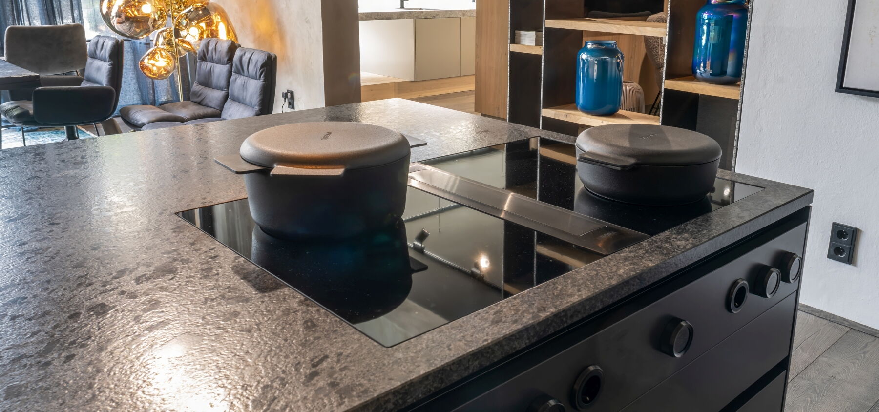 Arbeitsplatte steel grey im Küchenbereich